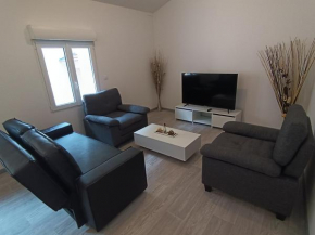 Appart complet 3 chambres calme facture et repas possibles